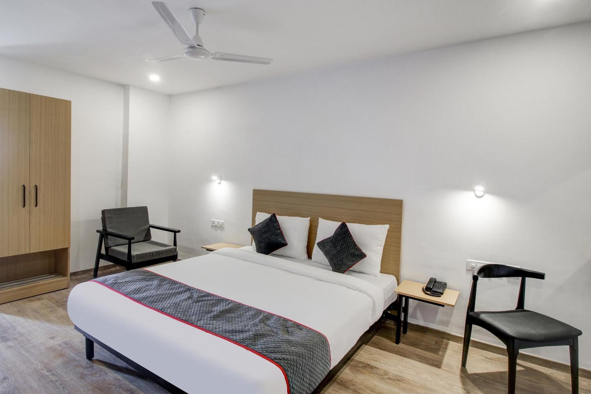 Super Townhouse Rcc Majestic 397 Lb Nagar Hotel Hyderabad Exterior photo